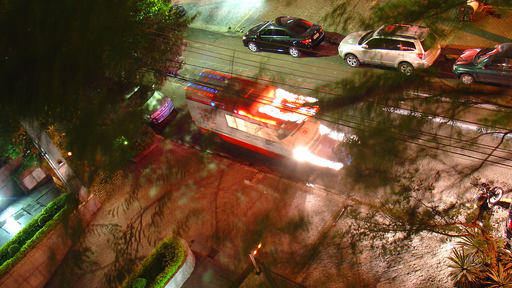 Casal ferido em colisão entre carro e moto em Marechal Cândido Rondon